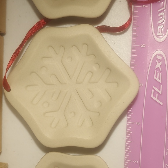 Set Of 3 Longaberger Ceramic Snowflake Ornaments/Cookie Molds Unglazed Ceramic - Picture 3 of 5